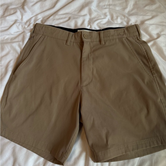 A&F Go-To Short - Picture 2 of 6